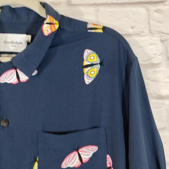 A Goodfellow & Co Men's Navy Colorful Butterfly Moth Button Down Shirt NWT L - Picture 3 of 11